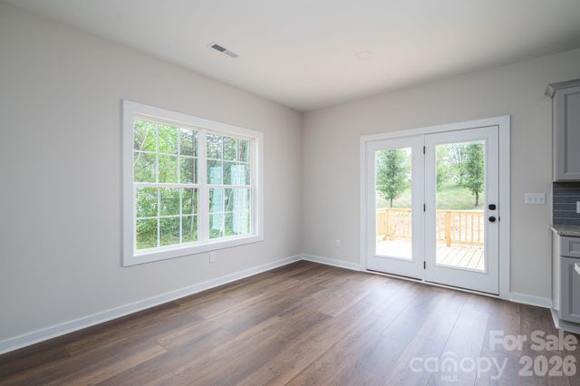 17 Tennyson Drive, Taylorsville, NC 28681