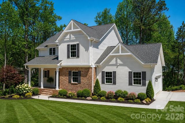 17 Tennyson Drive, Taylorsville, NC 28681