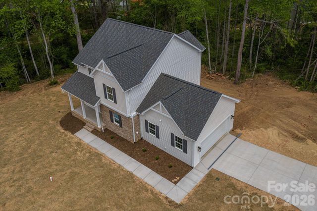 17 Tennyson Drive, Taylorsville, NC 28681