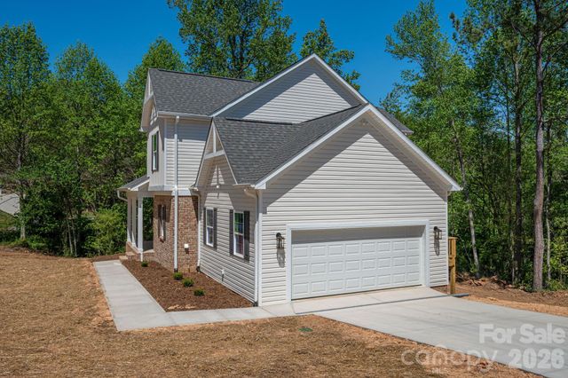 17 Tennyson Drive, Taylorsville, NC 28681