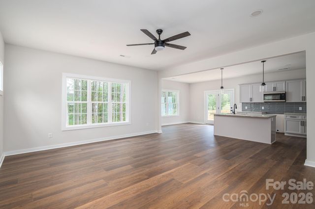 17 Tennyson Drive, Taylorsville, NC 28681