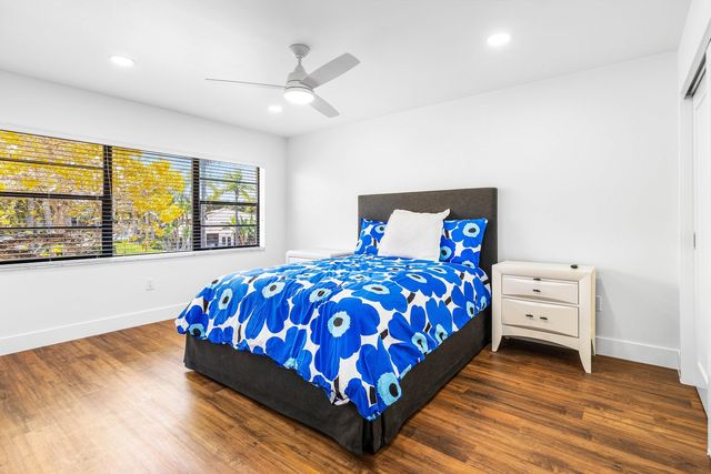 27 Stratford Ln Lane W C, Boynton Beach, FL 33436