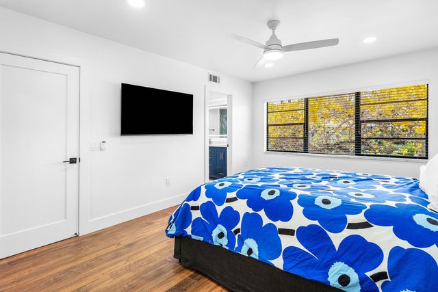 27 Stratford Ln Lane W C, Boynton Beach, FL 33436