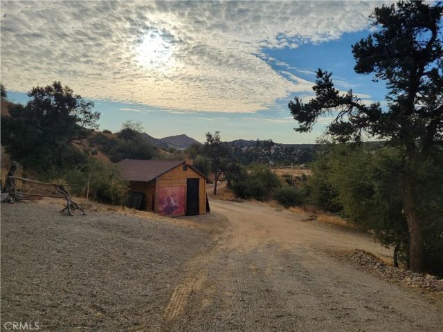 3131 Whispering Pines Rd, Pinon Hills, CA 92397