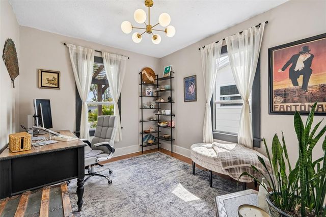 2835 18TH AVENUE N, St Petersburg, FL 33713