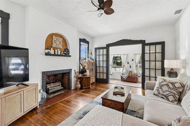 2835 18TH AVENUE N, St Petersburg, FL 33713