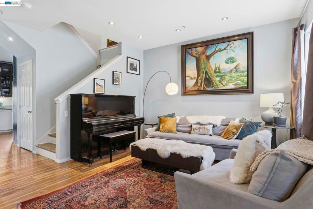 Image 2 of property listing at 4115 4115 Freeda Ct, Livermore, CA 94550