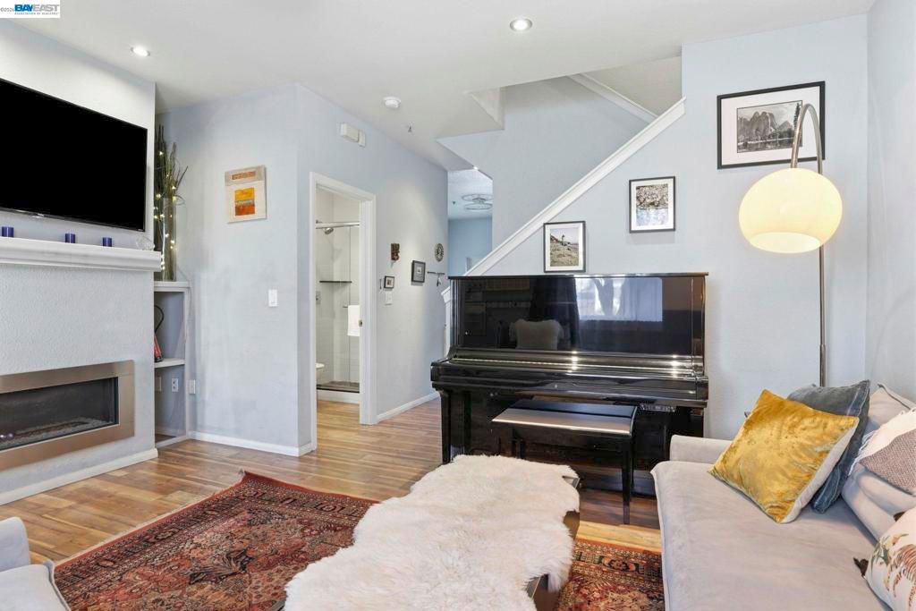 Image 4 of property listing at 4115 4115 Freeda Ct, Livermore, CA 94550