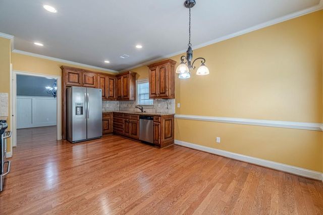 997 Spanish Moss Trail, Loganville, GA 30052