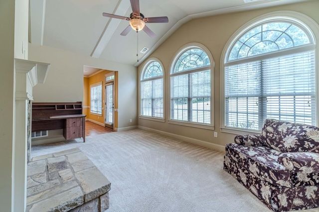 997 Spanish Moss Trail, Loganville, GA 30052