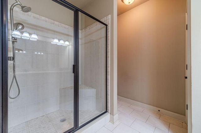 997 Spanish Moss Trail, Loganville, GA 30052