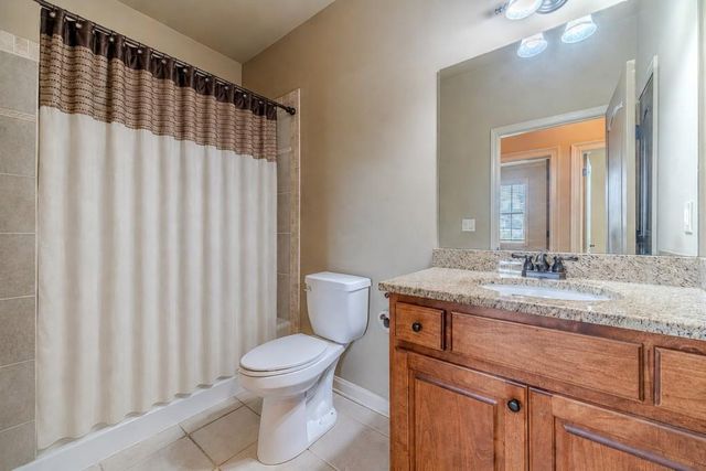 997 Spanish Moss Trail, Loganville, GA 30052