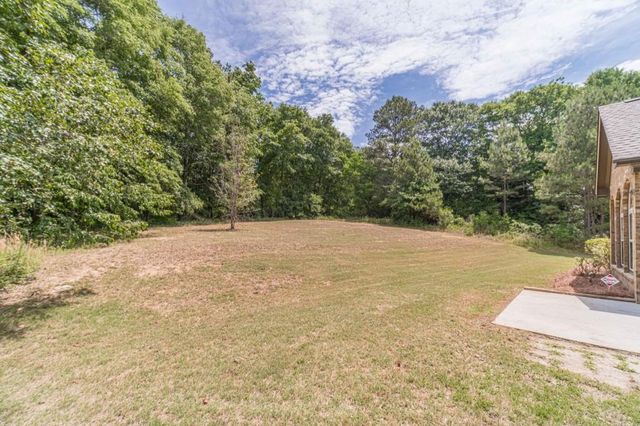 997 Spanish Moss Trail, Loganville, GA 30052