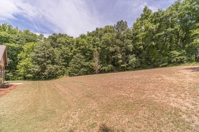 997 Spanish Moss Trail, Loganville, GA 30052