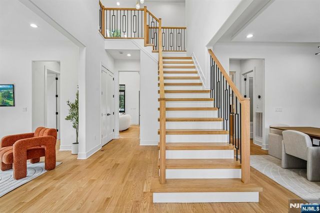 83 Falcon Road, Livingston, NJ 07039