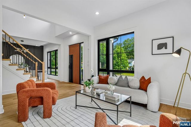 83 Falcon Road, Livingston, NJ 07039