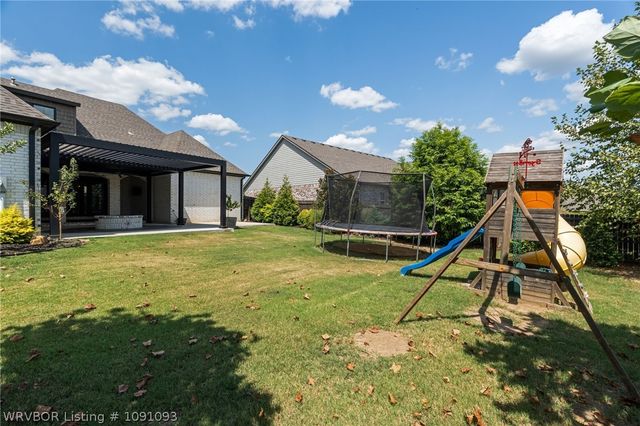 8400 Donnington Court, Fort Smith, AR 72916