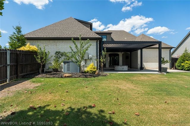 8400 Donnington Court, Fort Smith, AR 72916