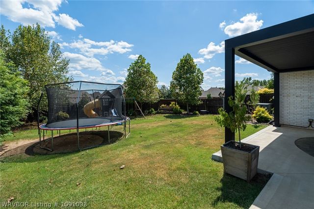 8400 Donnington Court, Fort Smith, AR 72916