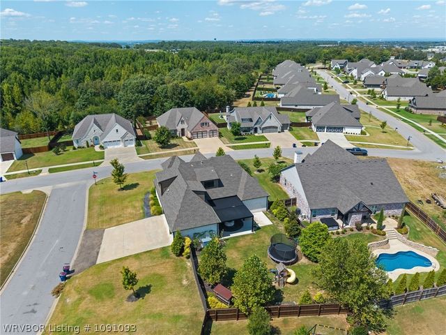 8400 Donnington Court, Fort Smith, AR 72916