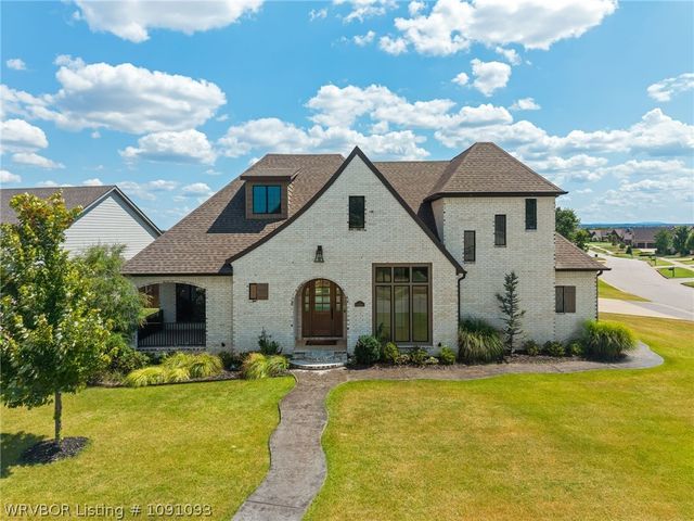 8400 Donnington Court, Fort Smith, AR 72916