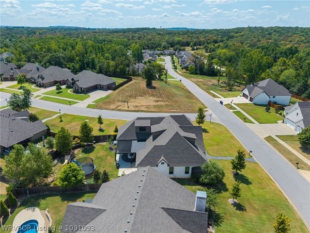 8400 Donnington Court, Fort Smith, AR 72916