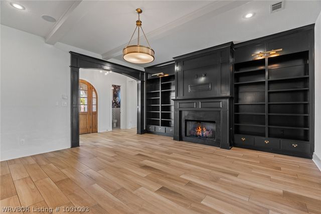 8400 Donnington Court, Fort Smith, AR 72916