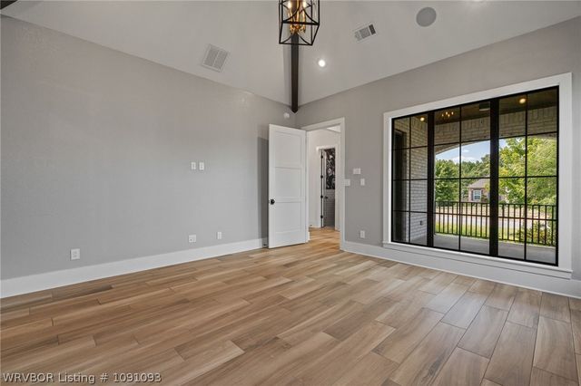 8400 Donnington Court, Fort Smith, AR 72916