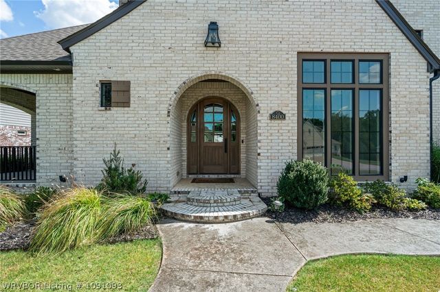 8400 Donnington Court, Fort Smith, AR 72916
