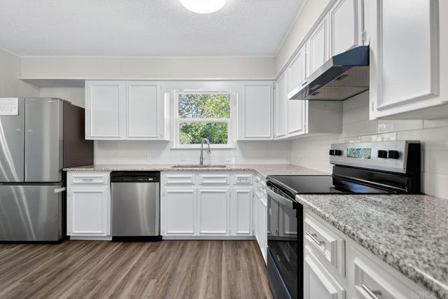 5500 McMurtrey Drive, North Little Rock, AR 72118