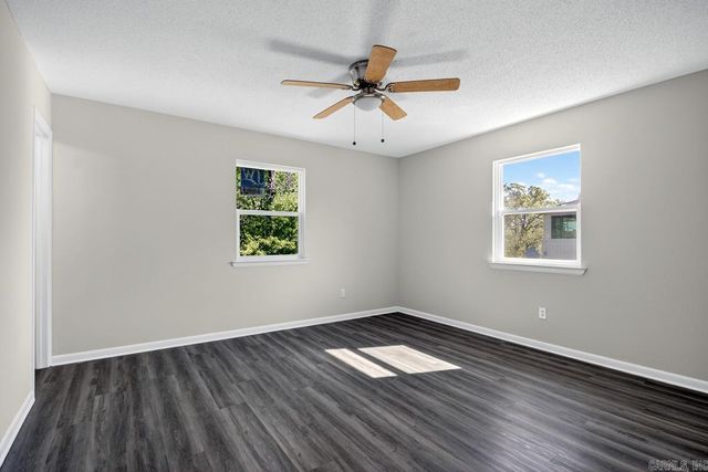 5500 McMurtrey Drive, North Little Rock, AR 72118