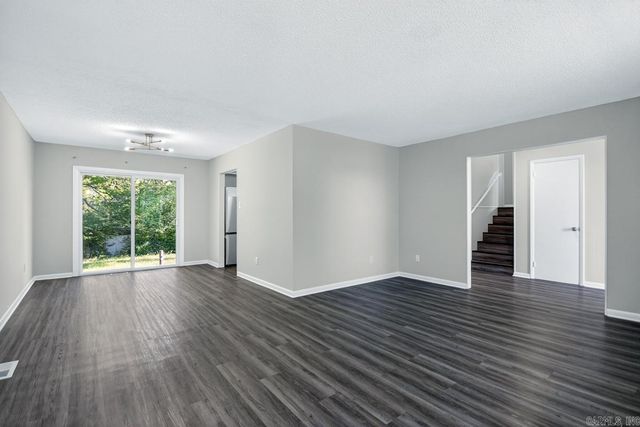 5500 McMurtrey Drive, North Little Rock, AR 72118