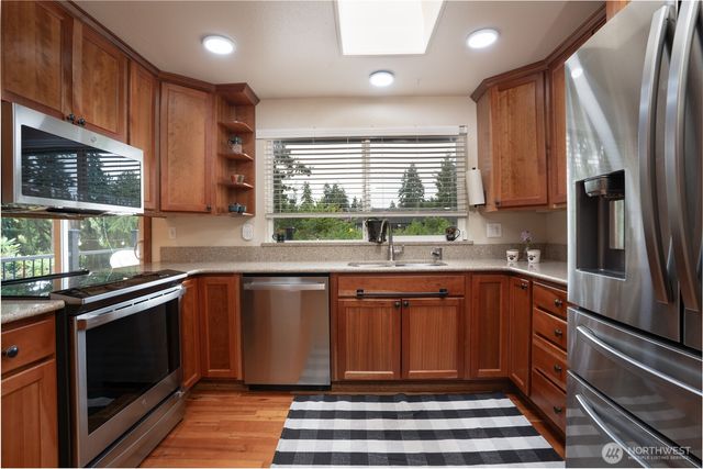 10802 99th Street SW, Tacoma, WA 98498