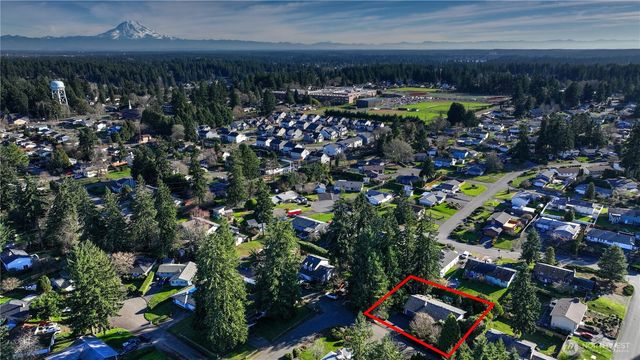 10802 99th Street SW, Tacoma, WA 98498