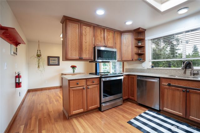 10802 99th Street SW, Tacoma, WA 98498