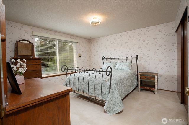 10802 99th Street SW, Tacoma, WA 98498