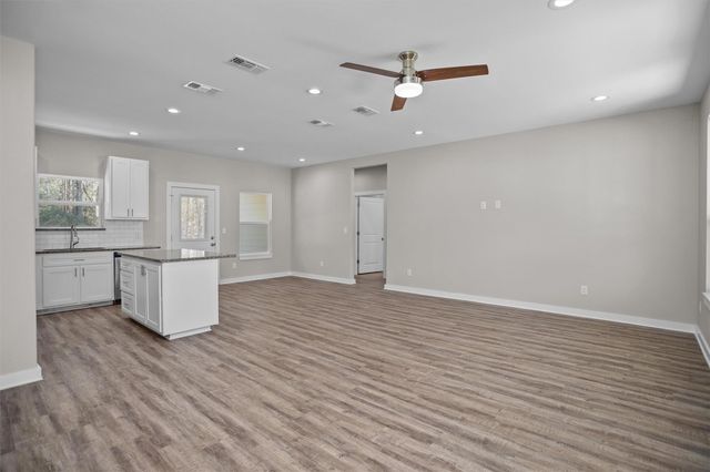 181 Dena Kay Dr, Lufkin, TX 75904