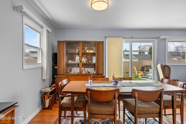 5 W Arthur Place, Iselin, NJ 08830