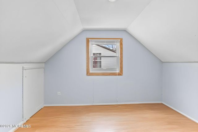 5 W Arthur Place, Iselin, NJ 08830