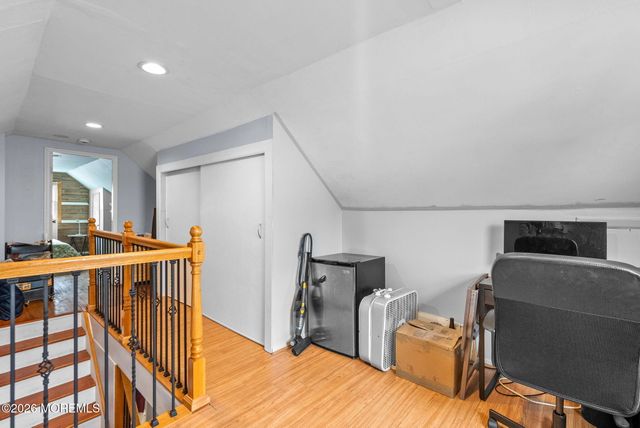 5 W Arthur Place, Iselin, NJ 08830