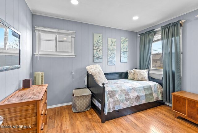 5 W Arthur Place, Iselin, NJ 08830