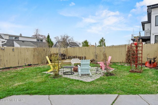 5 W Arthur Place, Iselin, NJ 08830