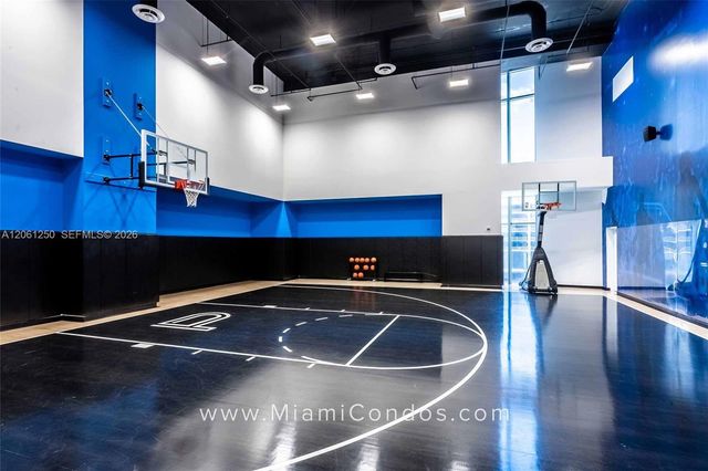 851 NE 1st Ave PH4912, Miami, FL 33132
