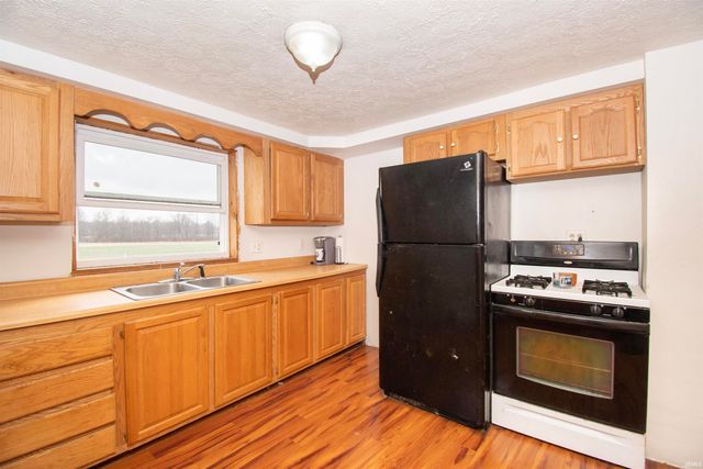 3465 S 1140 E, Lagrange, IN 46761