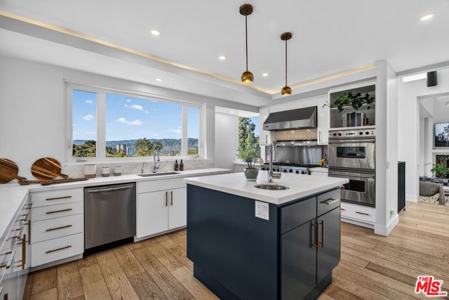 3457 Primera Avenue, Los Angeles, CA 90068