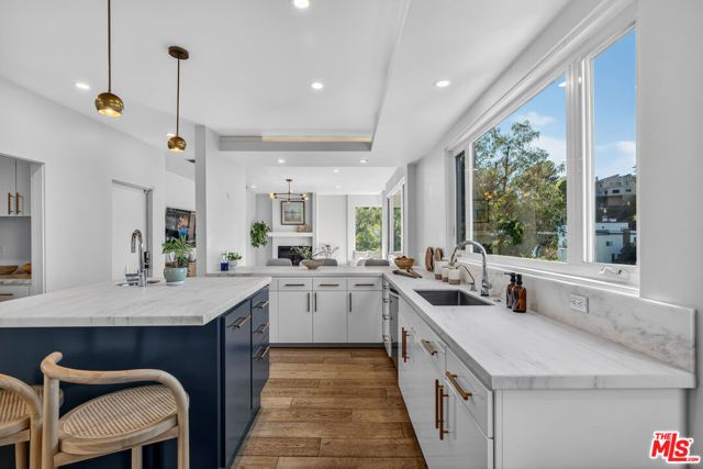 3457 Primera Avenue, Los Angeles, CA 90068