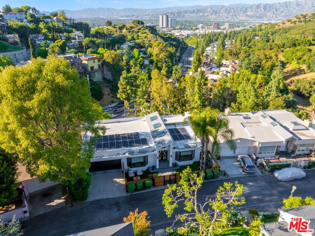 3457 Primera Avenue, Los Angeles, CA 90068