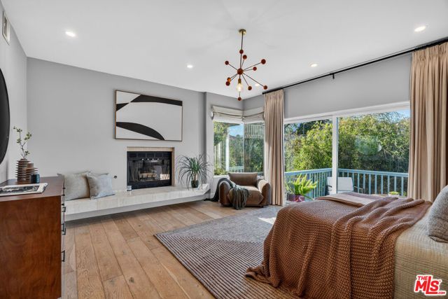 3457 Primera Avenue, Los Angeles, CA 90068