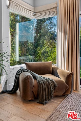 3457 Primera Avenue, Los Angeles, CA 90068