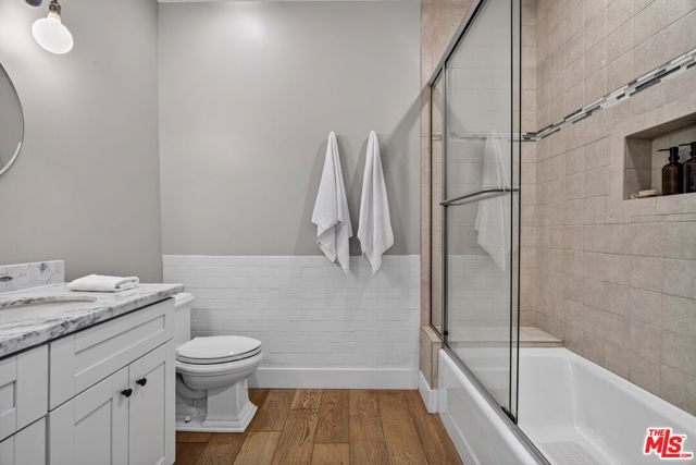 3457 Primera Avenue, Los Angeles, CA 90068